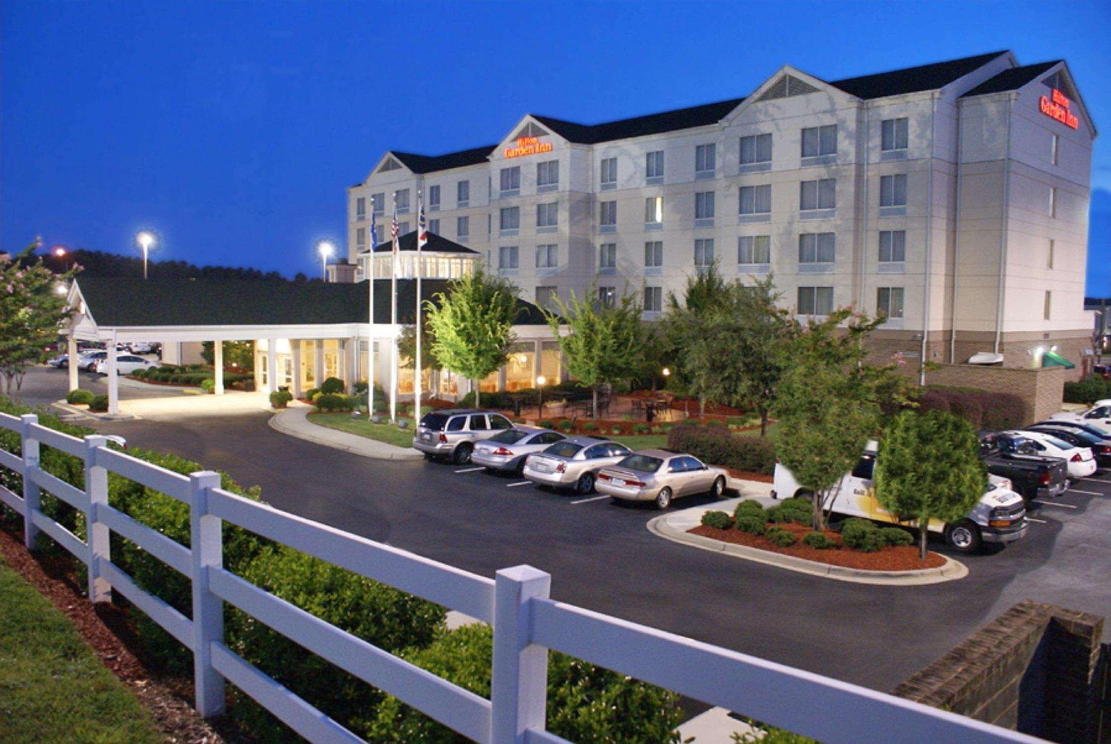 Hilton Garden Inn Charlotte North Exteriör bild