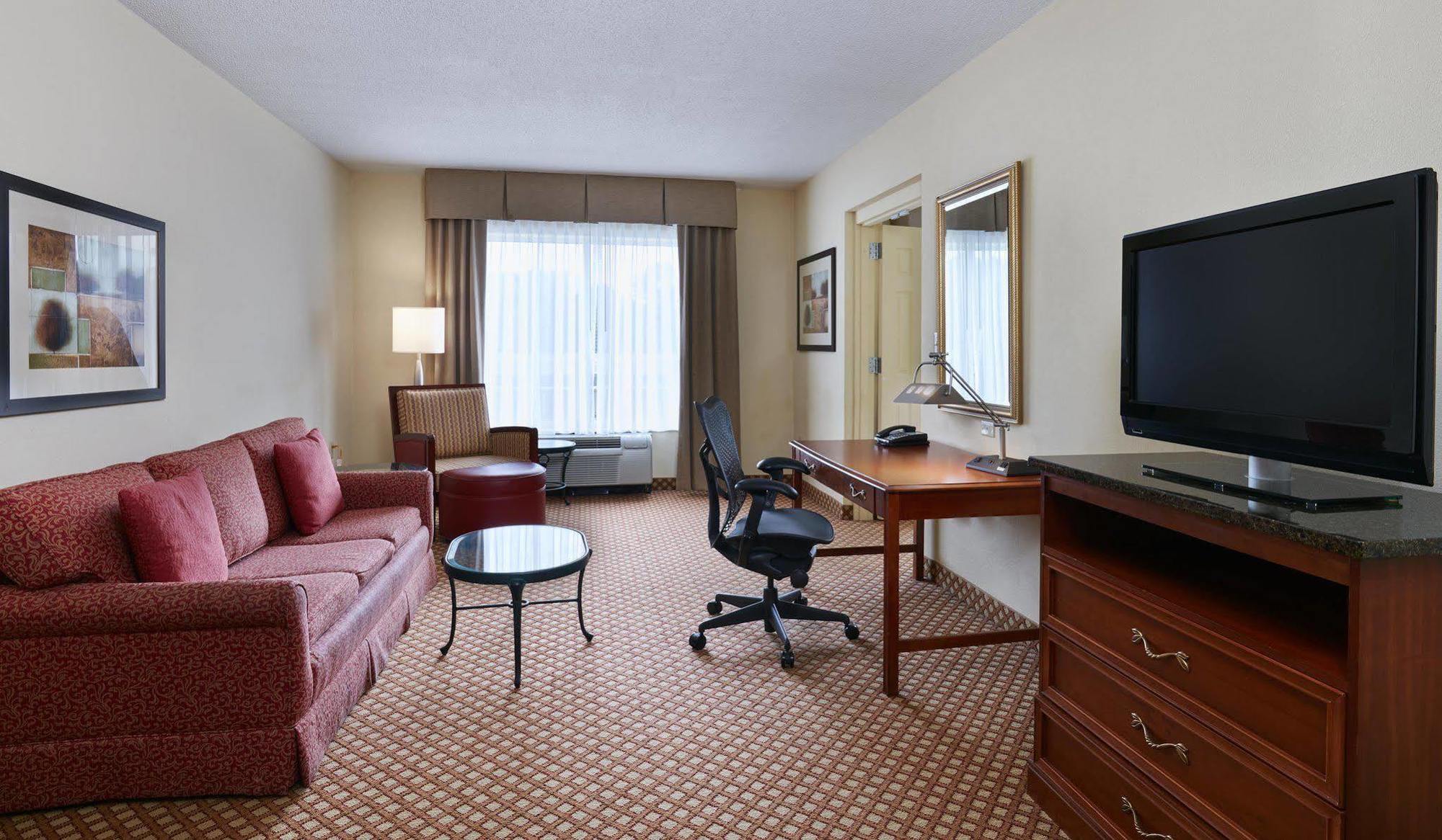 Hilton Garden Inn Charlotte North Exteriör bild