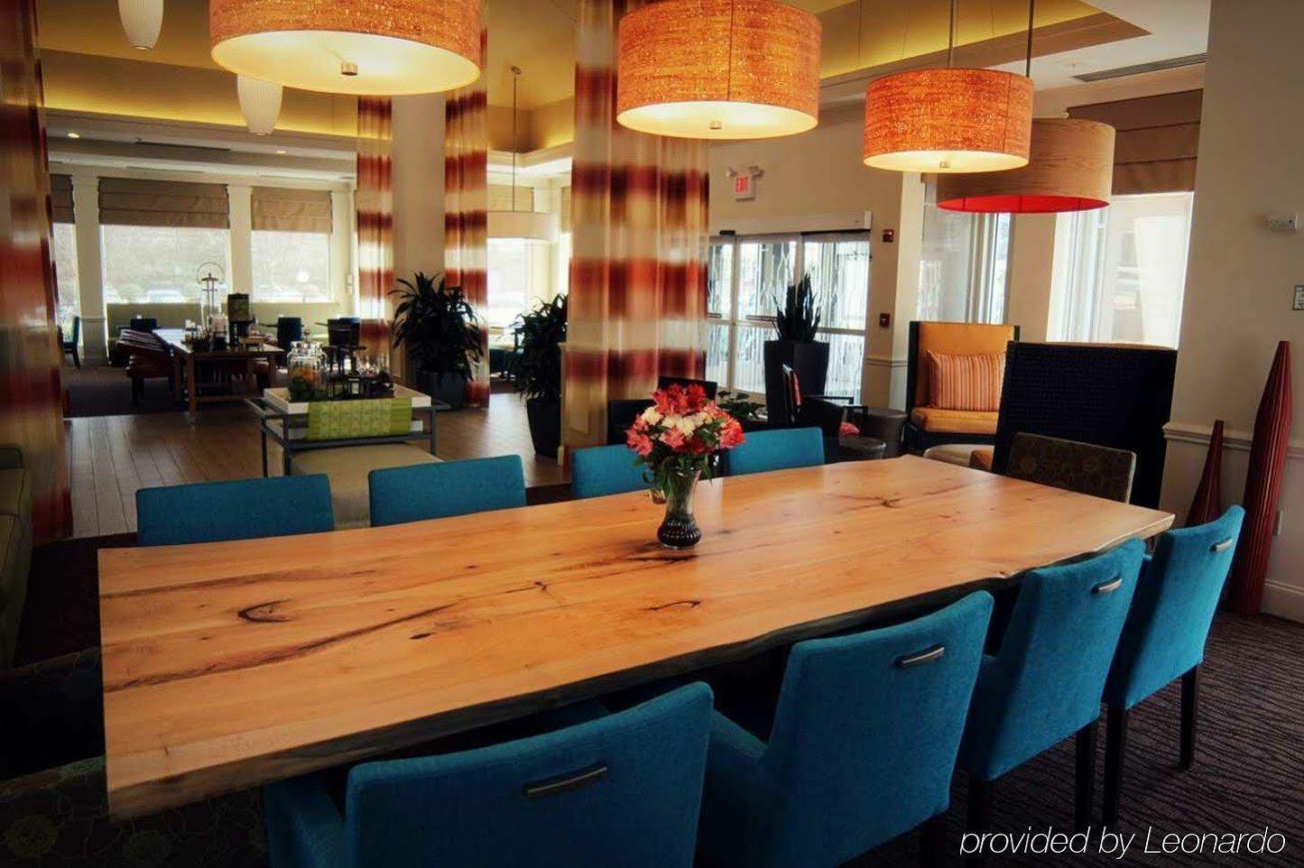 Hilton Garden Inn Charlotte North Exteriör bild